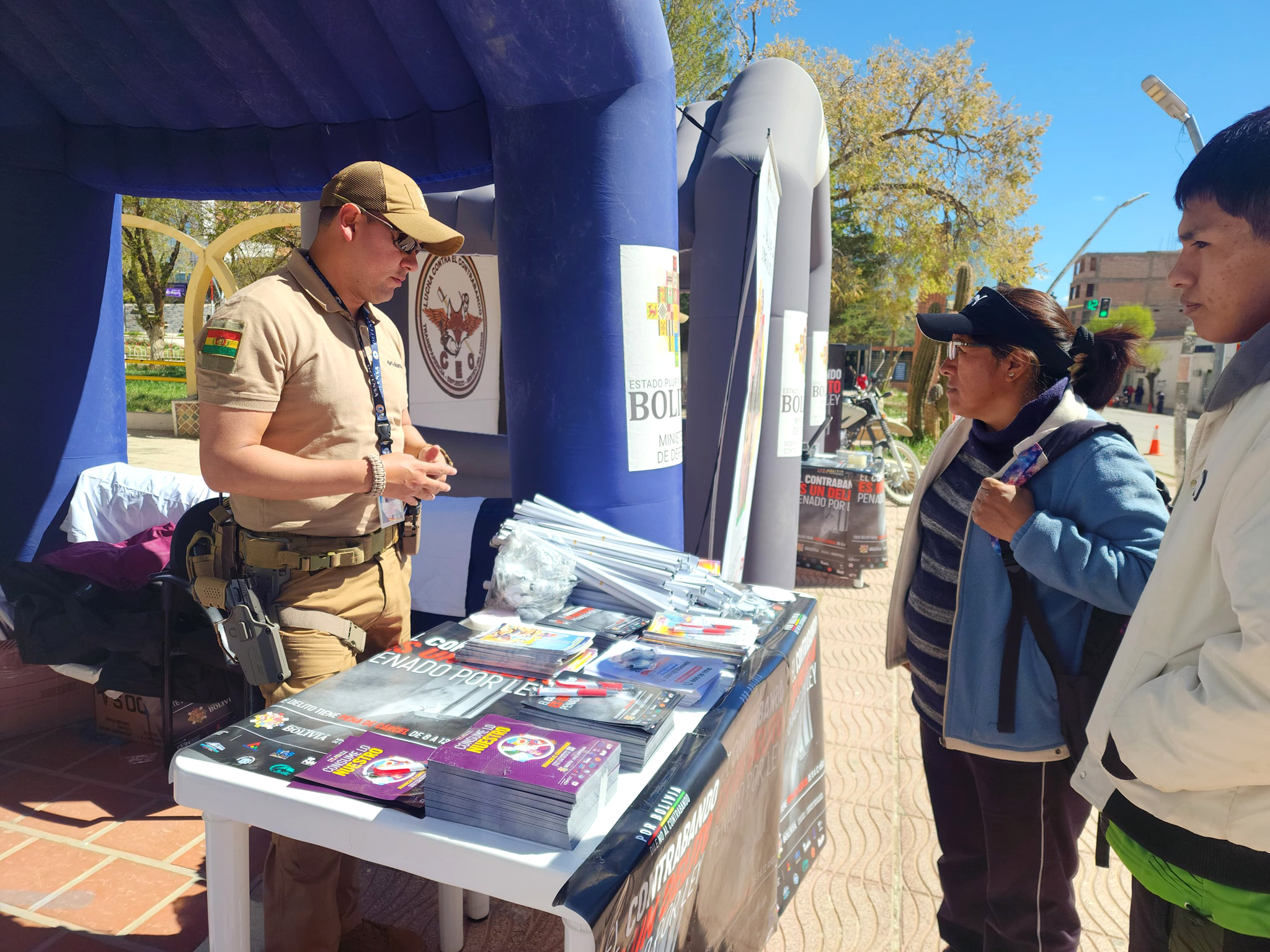 Villazón: se realiza la Feria de Orientación y Concientización Lucho Contra el Contrabando